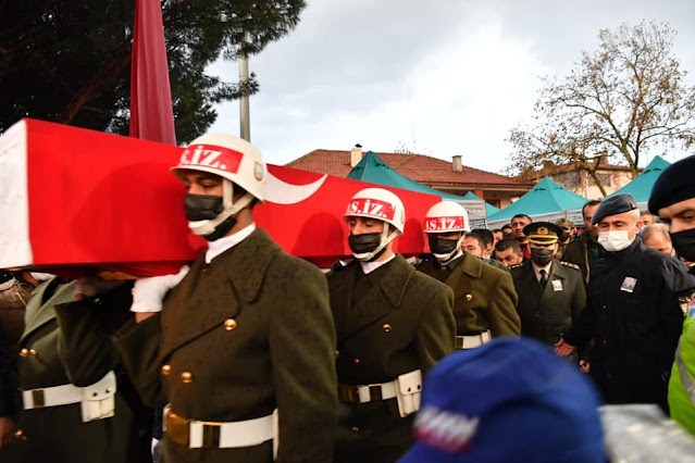 EDREMİT ŞEHİDİNİ TOPRAĞA VERDİ