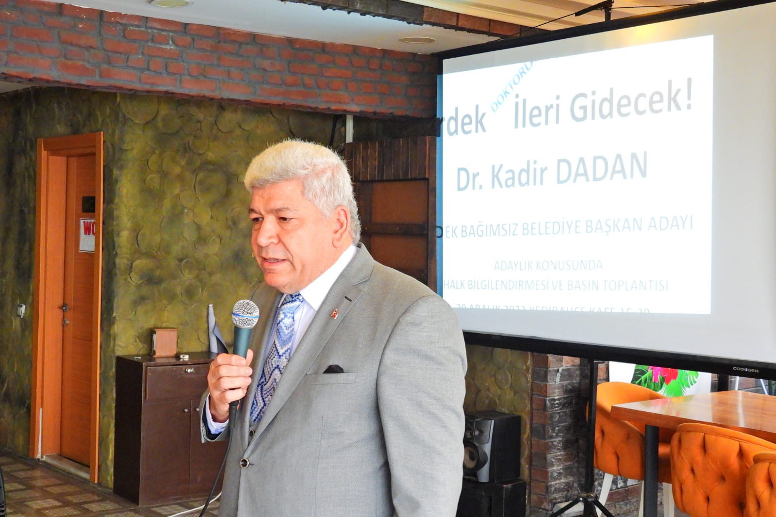 DR. KADİR DADAN BAĞIMSIZ ADAYLIĞINI AÇIKLADI