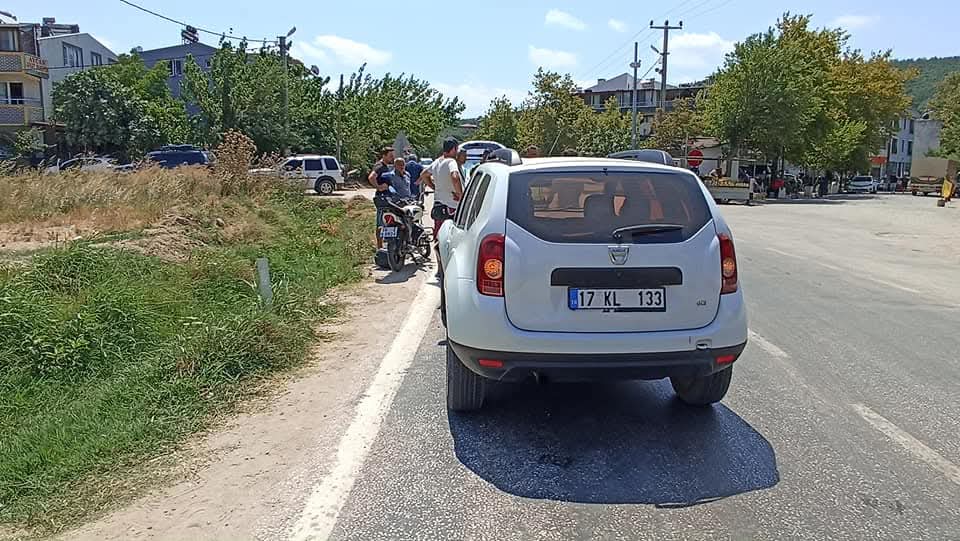 OCAKLAR'DA TRAFİK KAZASINDA MOTOSİKLET SÜRÜCÜSÜ YARALANDI