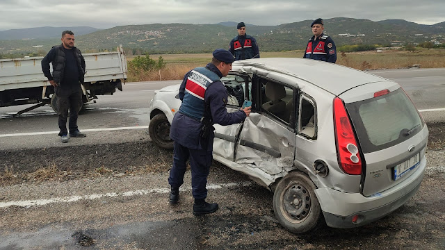 TATLISU KAVŞAĞI'NDA KAZA: 1 KİŞİ YARALANDI