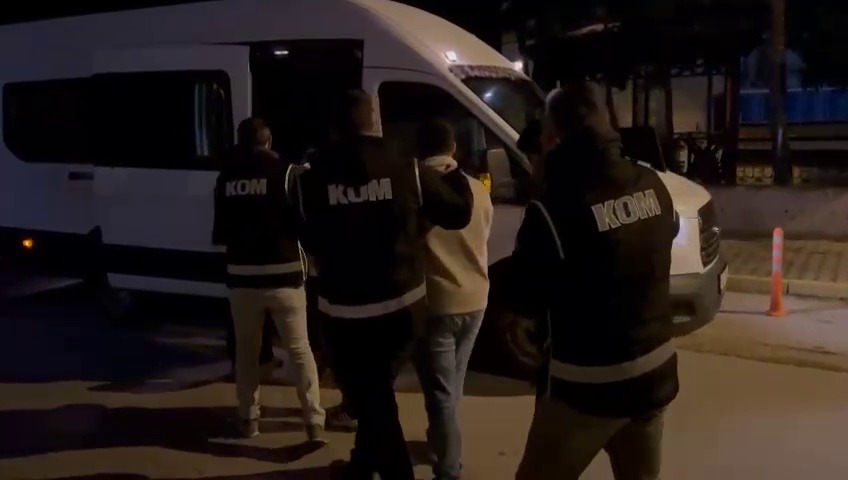 BALIKESİR'DE 4 İLÇEDE TEFECİLİK OPERASYONU
