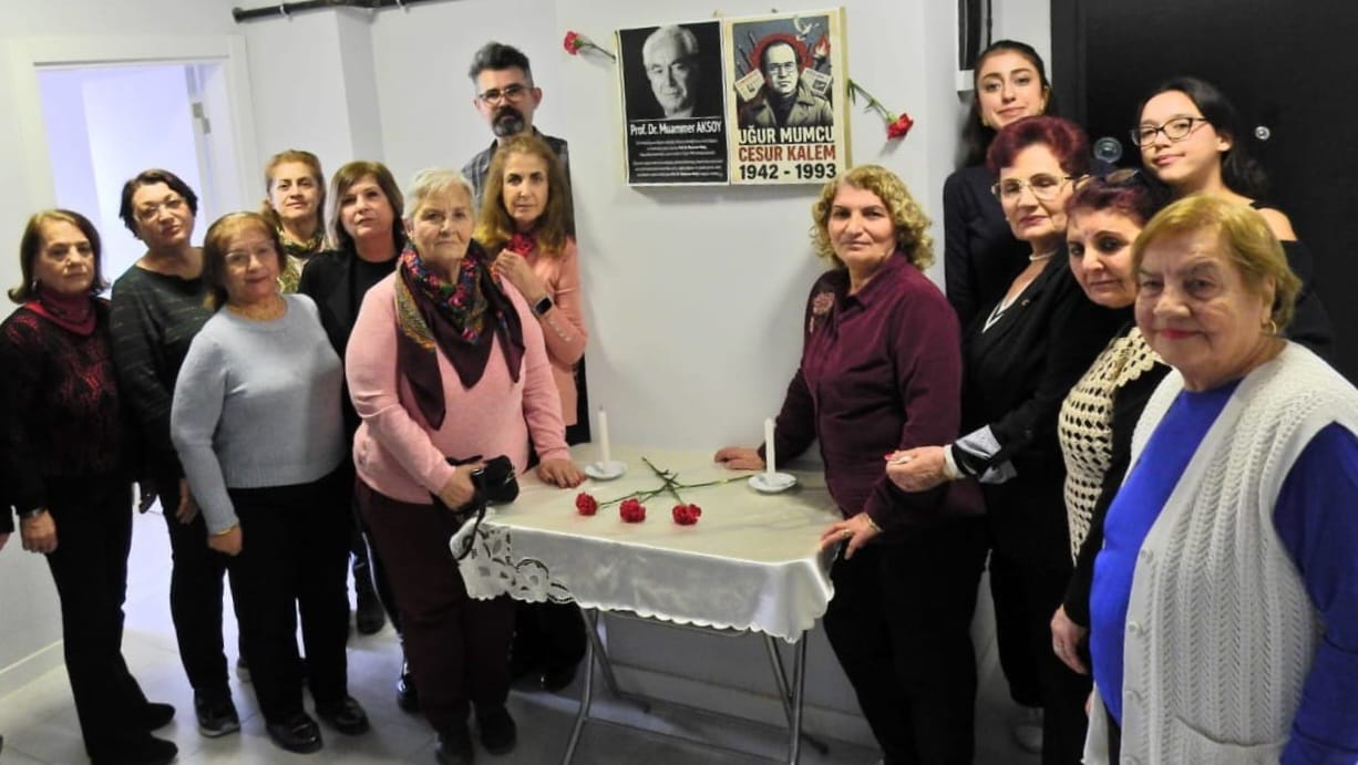 ADD ERDEK ŞUBESİ'NDEN MUAMMER AKSOY VE UĞUR MUMCU ANMASI