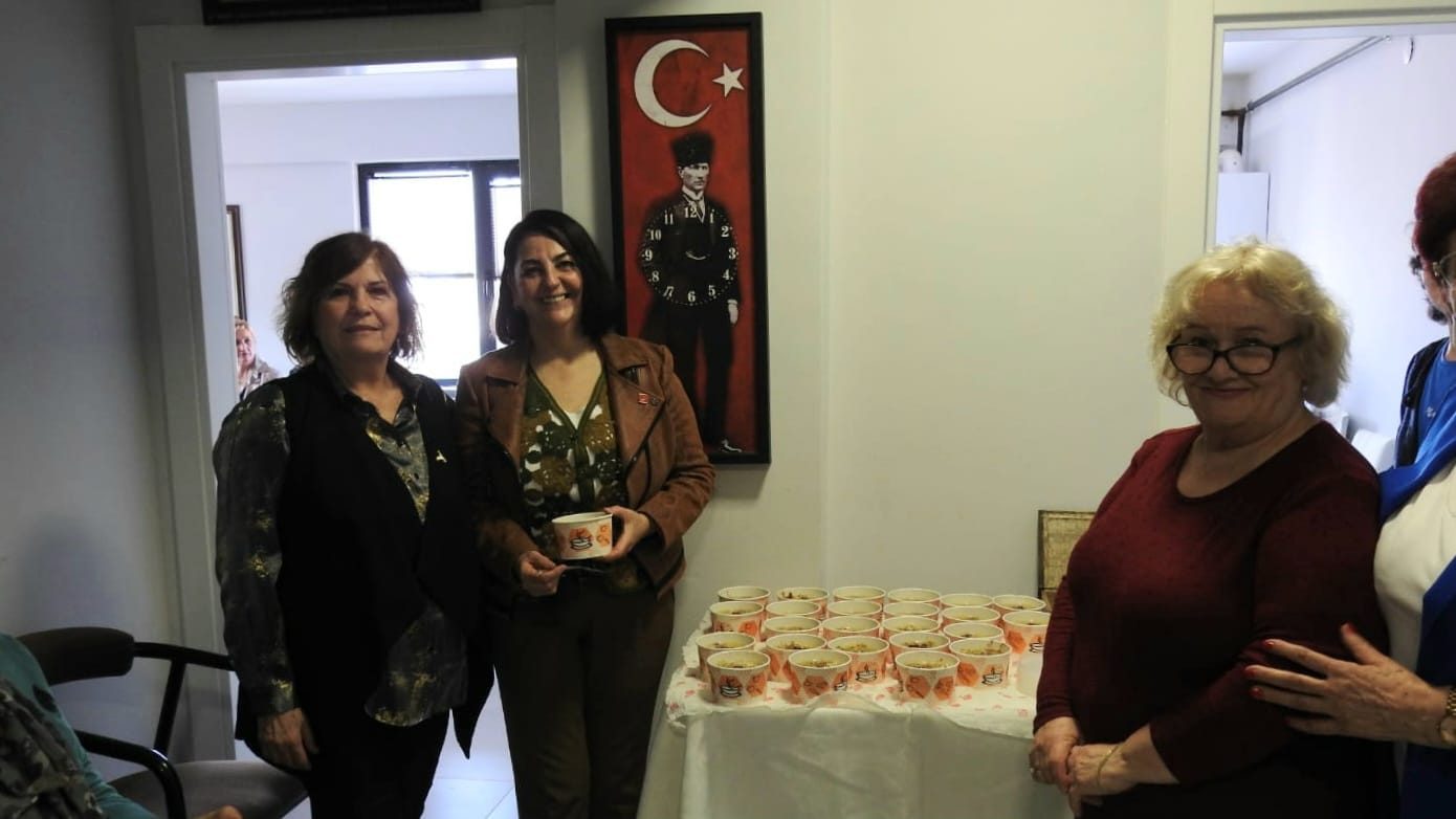 ADD ERDEK ŞUBESİ'NDEN BURS İÇİN AŞURE ETKİNLİĞİ 