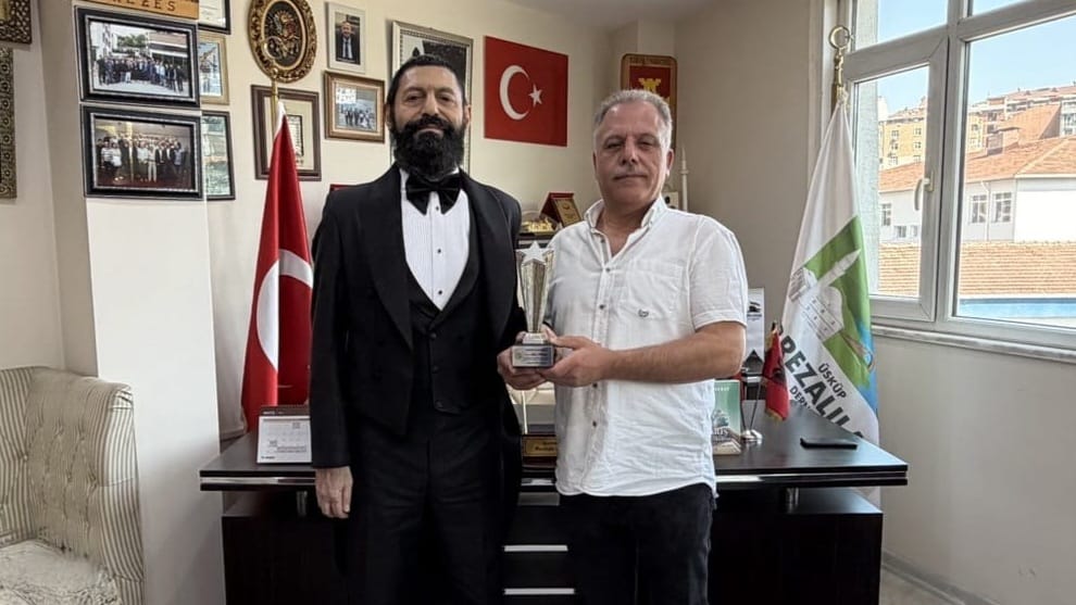 AKİF MANAF HOŞGÖRÜ VE BARIŞ ÖDÜLÜ'NE LAYIK GÖRÜLDÜ 