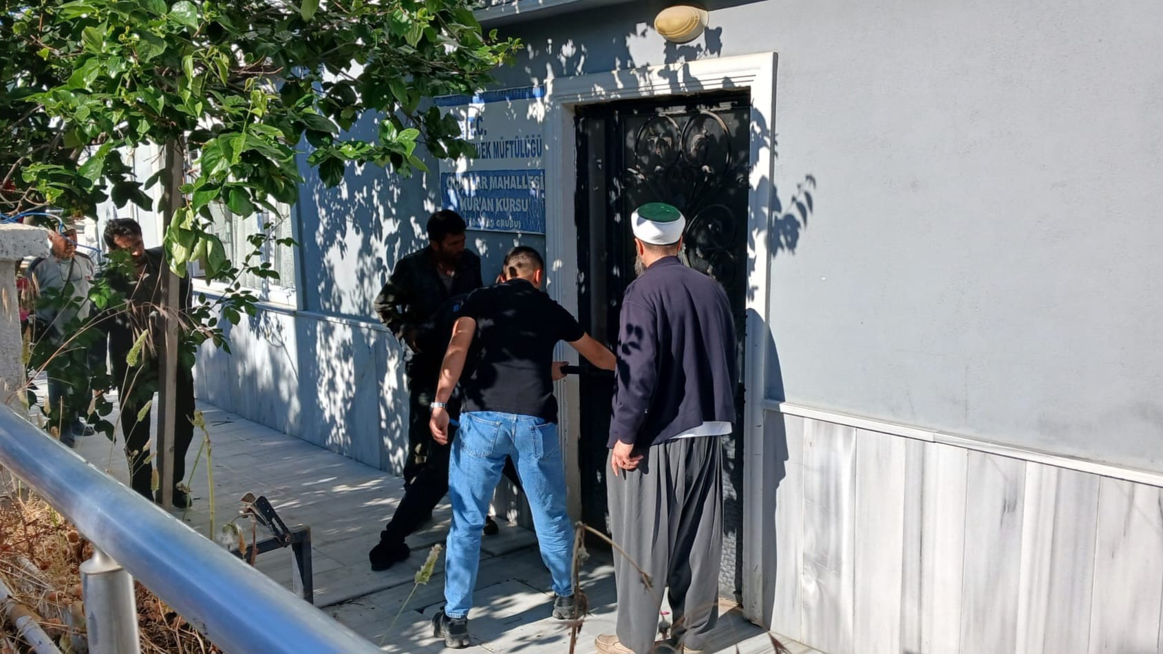 OCAKLAR KUR'AN KURSU BİNASINDA KORKUTAN YANGIN
