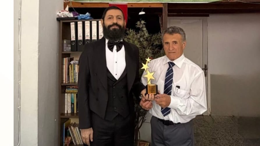 AKİF MANAF 'ENGELSİZ YAŞAM VE BARIŞ ÖDÜLÜ'NÜN SAHİBİ OLDU 