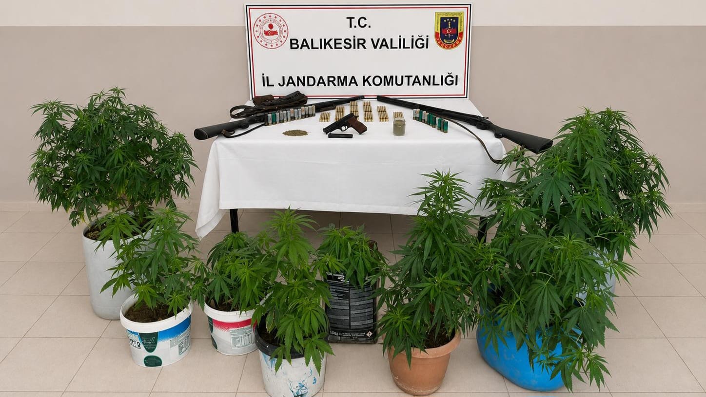 ERDEK'TE JANDARMADAN UYUŞTURUCUYA VE KAÇAKÇILIĞA GEÇİT YOK 